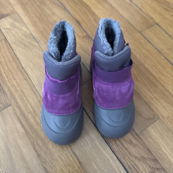 The North Face Kids' Violet and Gray Boots - Picture 2 of 8